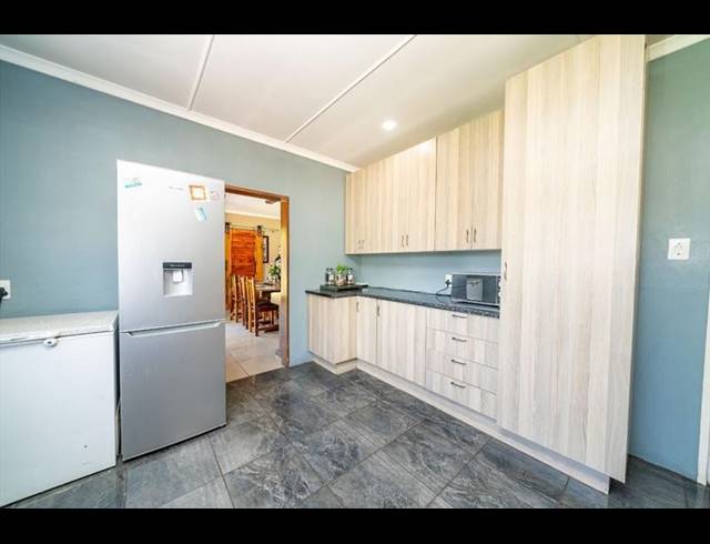 3 BEDROOM HOUSE FOR SALE IN PARKRAND